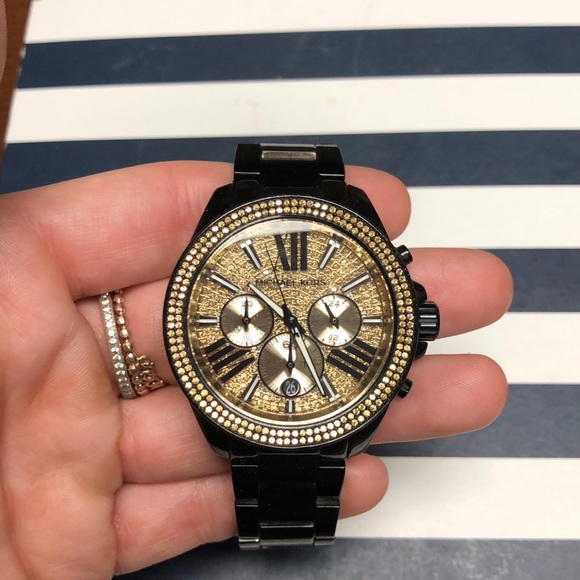 Michael Kors watch - Picture 2 of 4